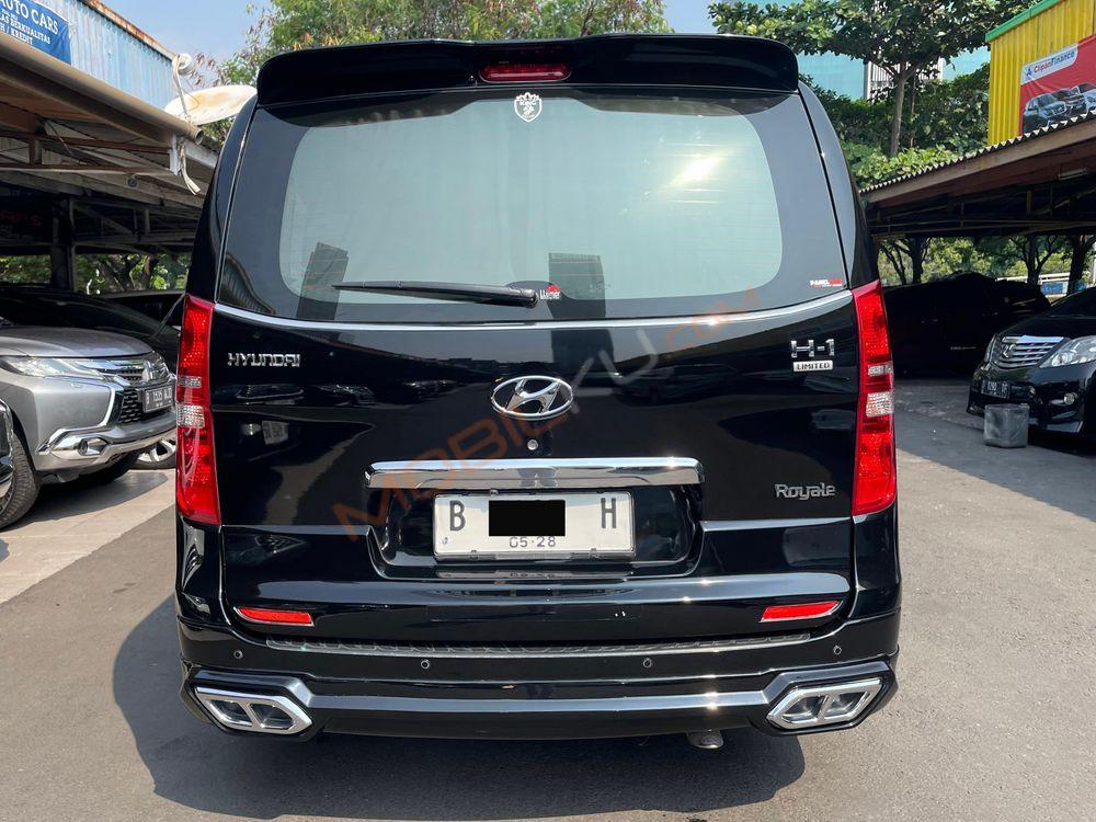 Mobil Hyundai H-1 2018