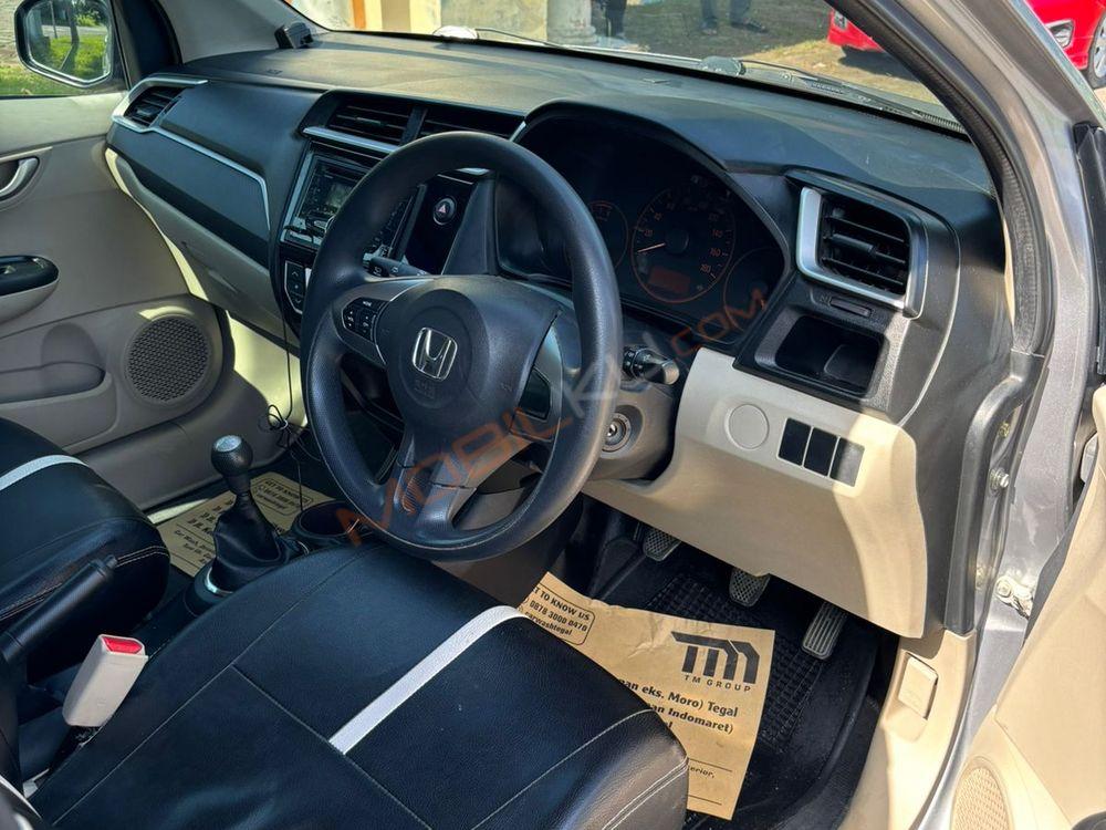 Mobil Honda Brio 2017