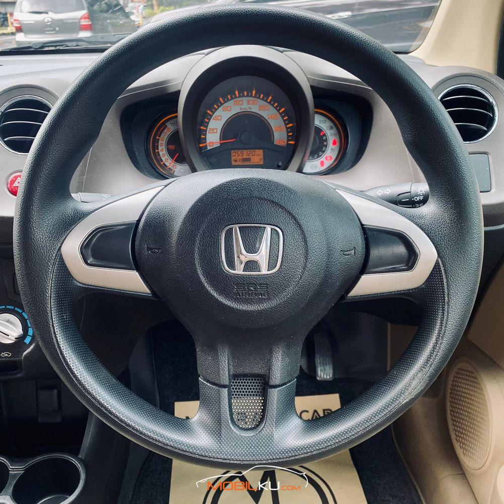 Mobil Honda Brio 2013