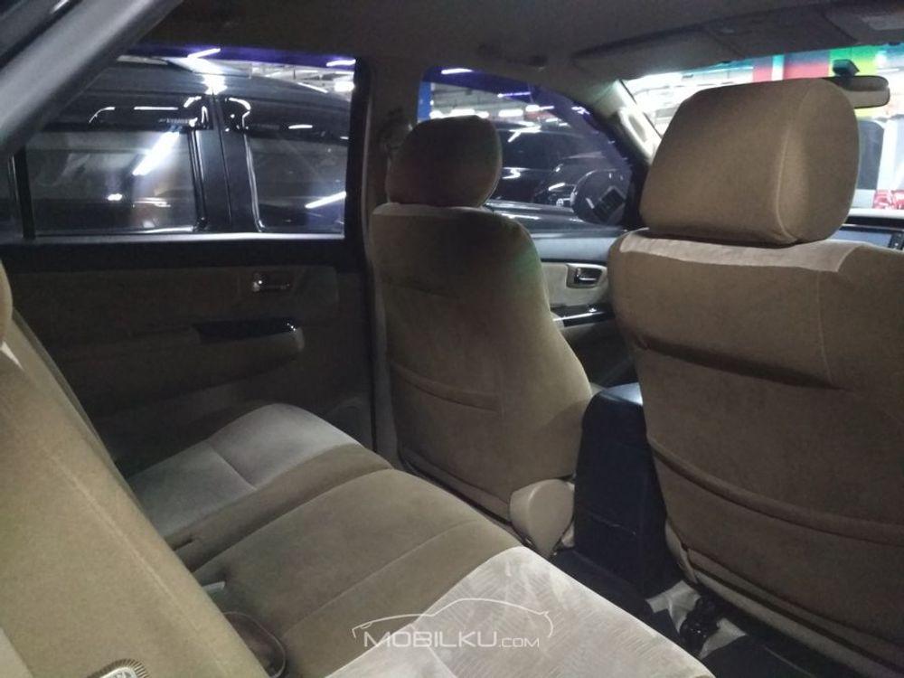 Mobil Toyota Fortuner 2015