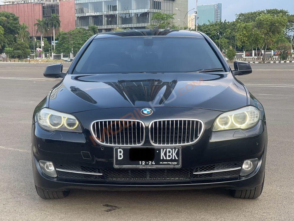 Mobil BMW 5 Series 2013