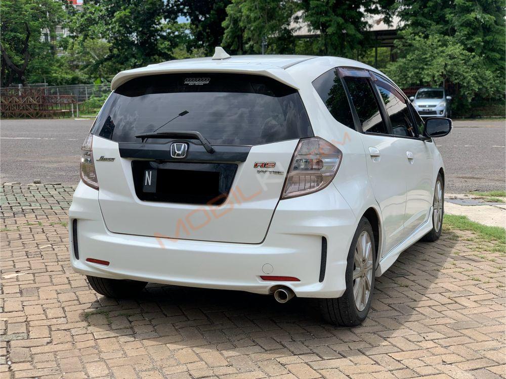 Mobil Honda Jazz 2014
