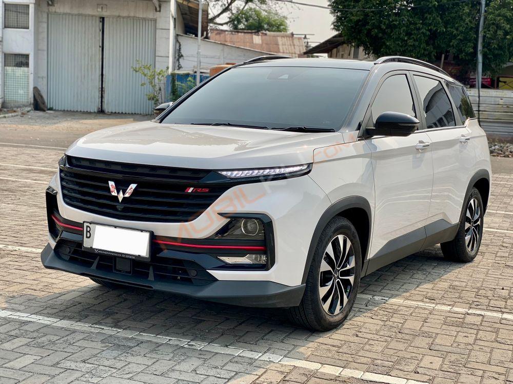 Mobil Wuling Almaz 2022