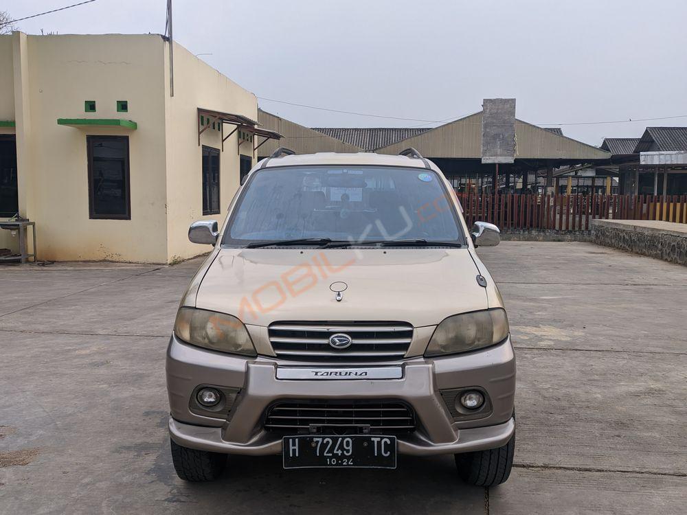 Mobil Daihatsu Taruna 2000