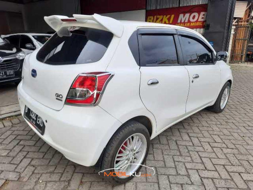 Mobil Datsun GO 2015