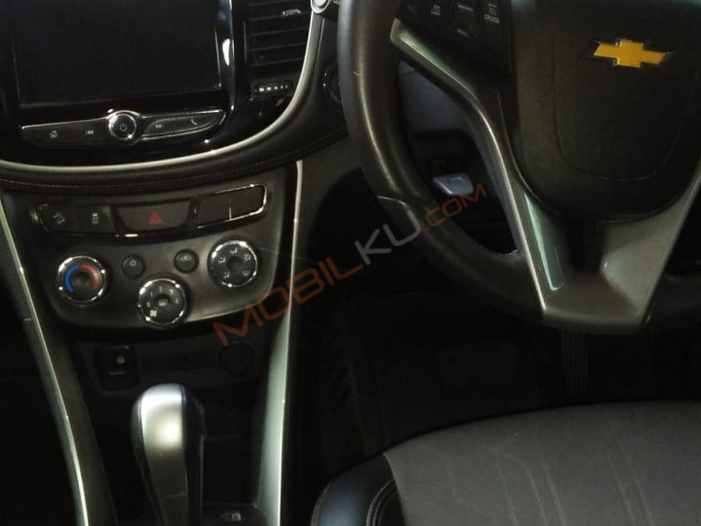 Mobil Chevrolet Trax 2018