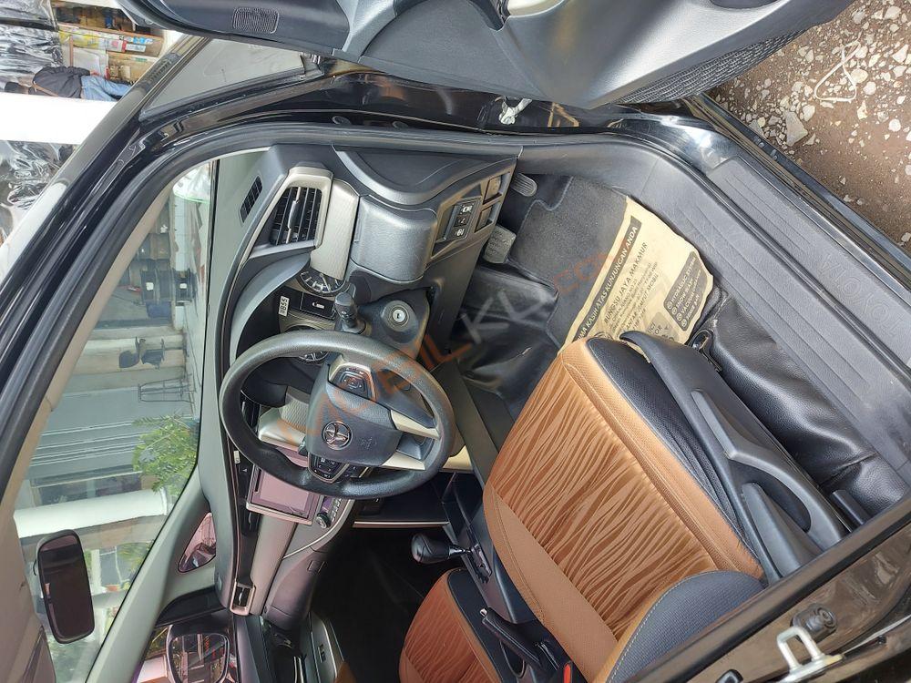 Mobil Toyota Kijang Innova 2017