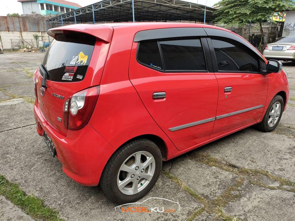 Mobil Daihatsu Ayla 2015