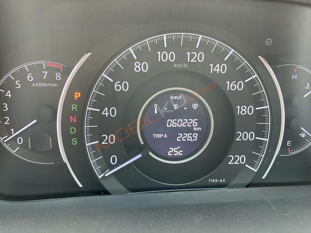 Mobil Honda CR-V 2015