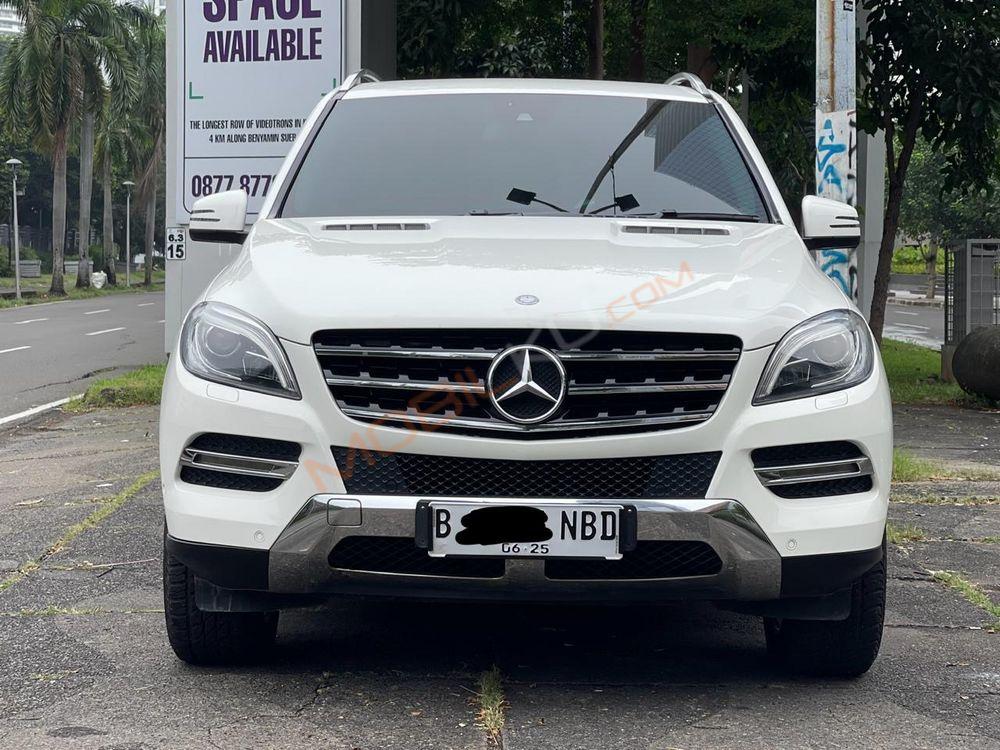 Mobil Mercedes-Benz ML 2015