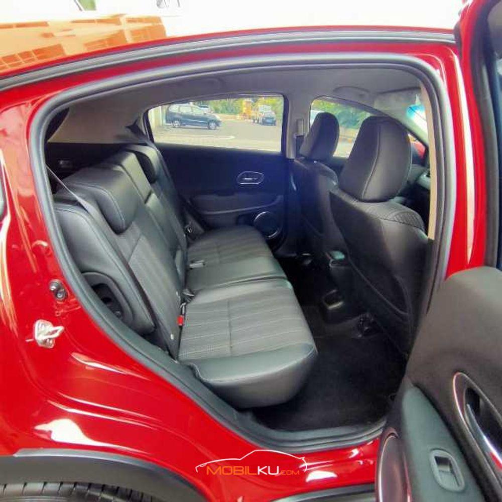 Mobil Honda HR-V 2016