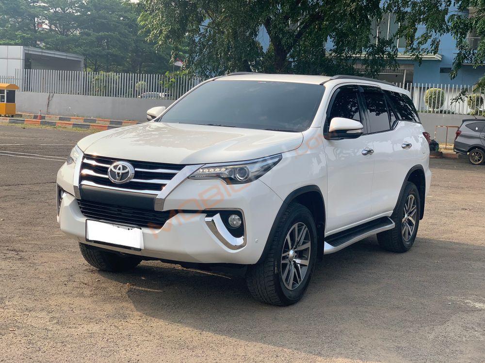 Mobil Toyota Fortuner 2017
