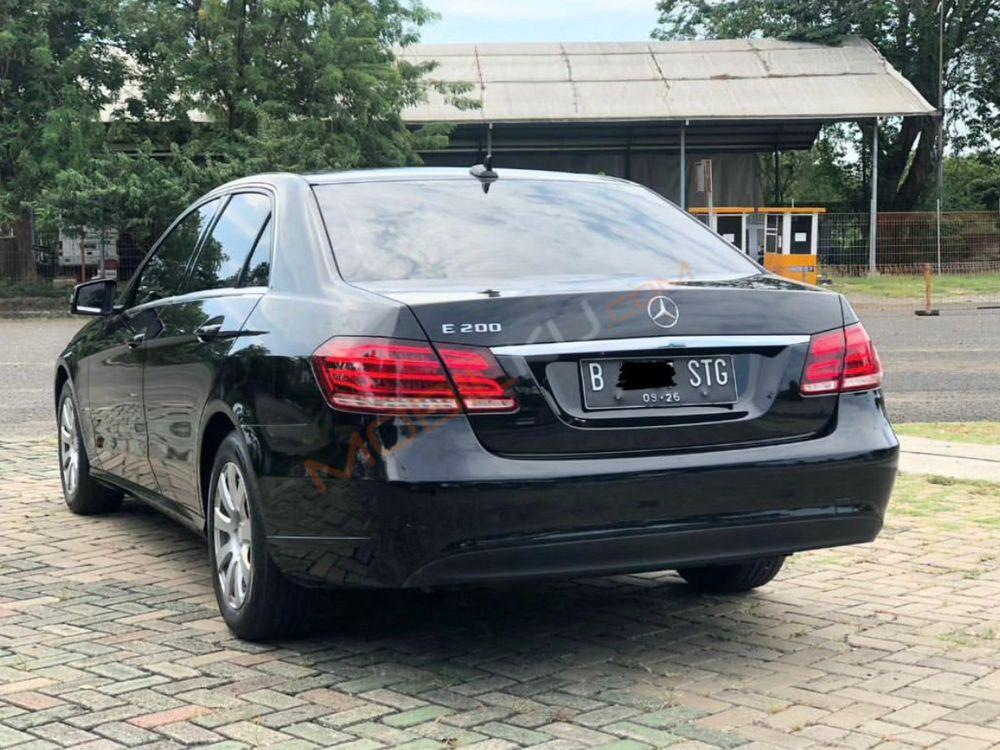 Mobil Mercedes-Benz E-Class 2016