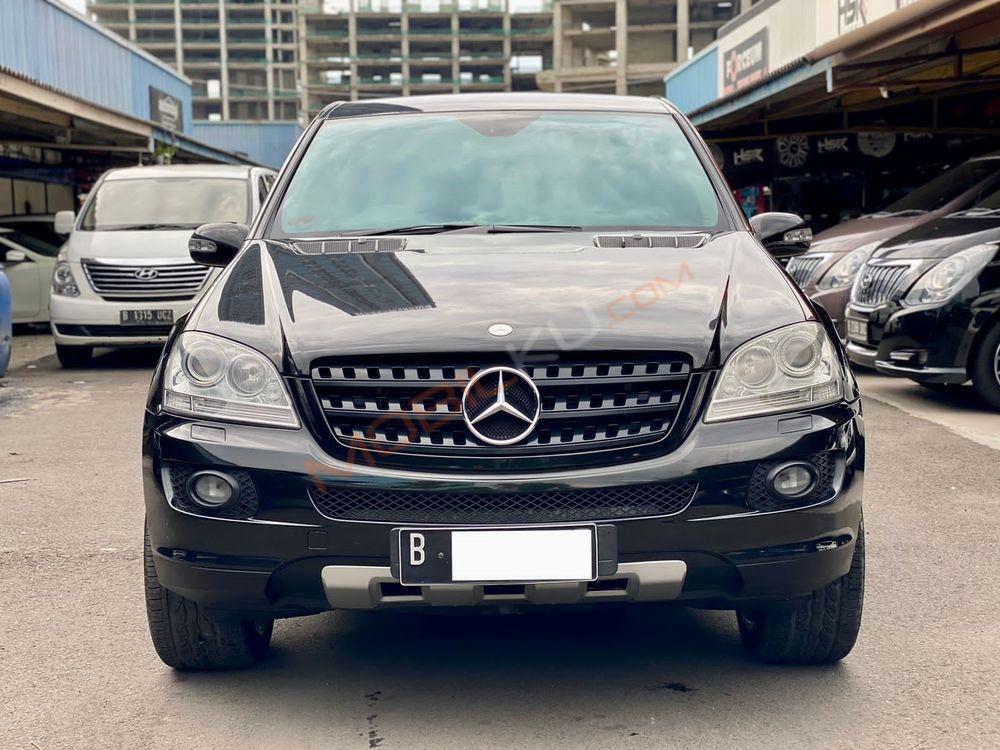 Mobil Mercedes-Benz ML 2006