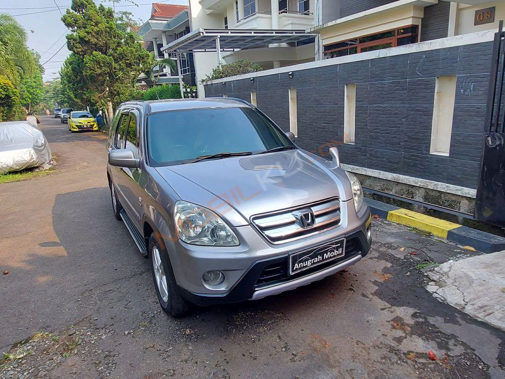 Mobil Honda CR-V 2005