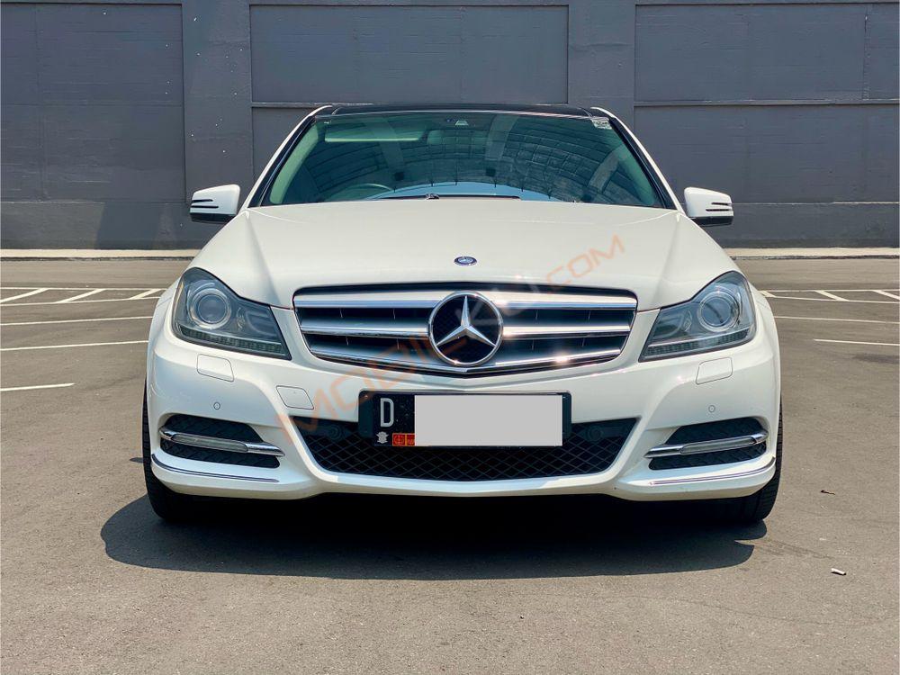 Mobil Mercedes-Benz C-Class 2013