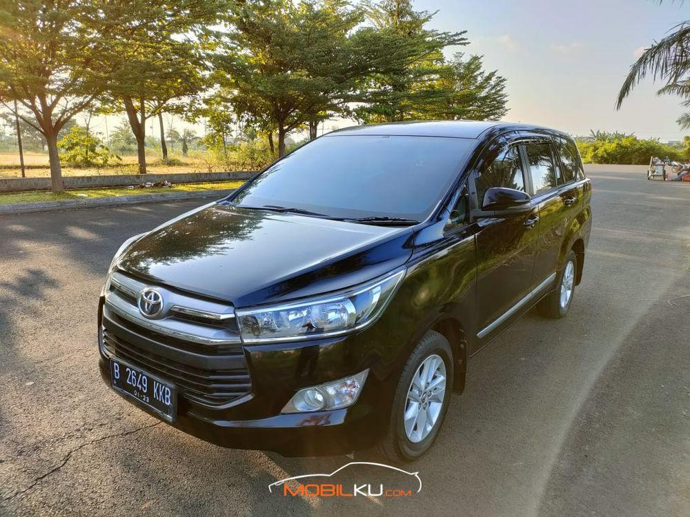 Mobil Toyota Kijang Innova 2017