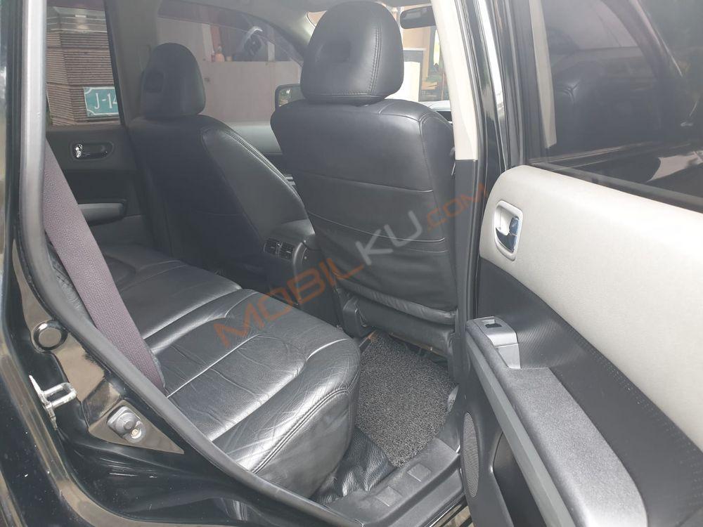 Mobil Nissan X-Trail 2009