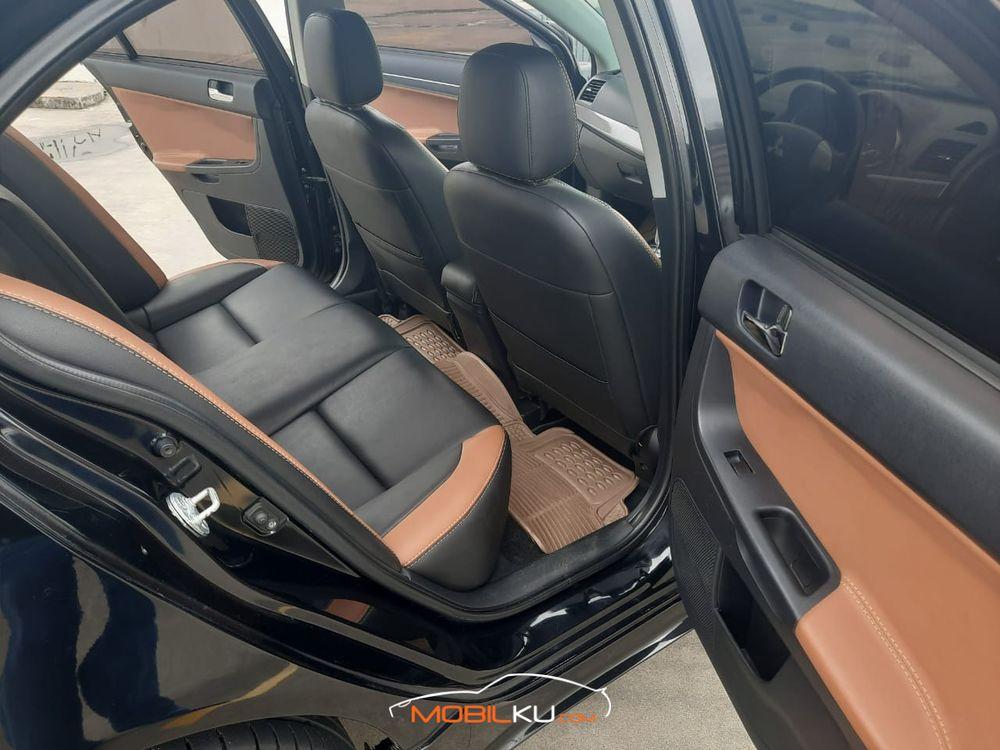 Mobil Mitsubishi Lancer 2008