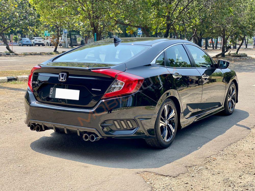 Mobil Honda Civic Sedan 2017