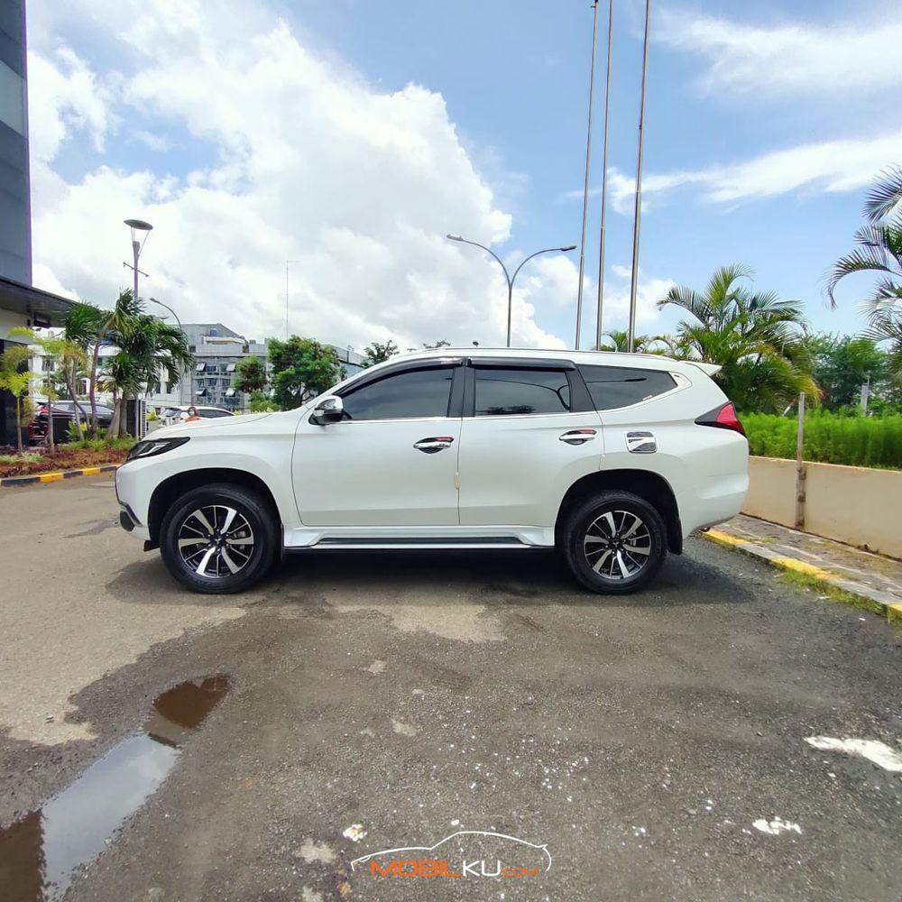 Mobil Mitsubishi Pajero Sport 2018