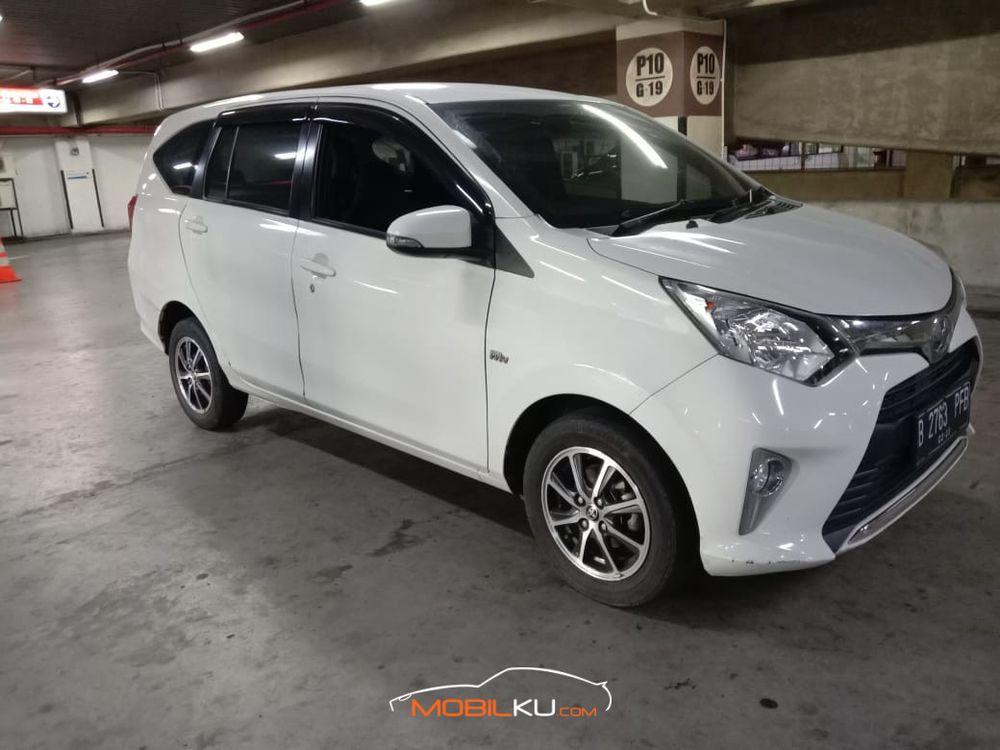 Mobil Toyota Calya 2018