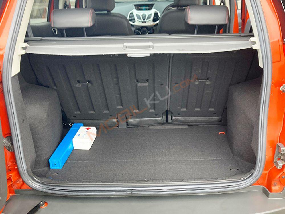 Mobil Ford EcoSport 2014