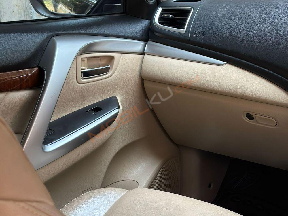 Mobil Mitsubishi Pajero Sport 2019