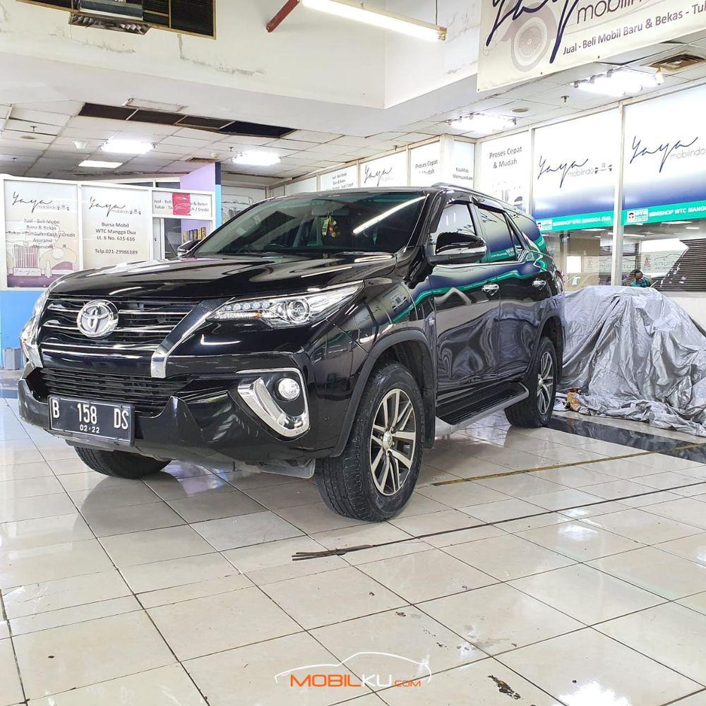 Mobil Toyota Fortuner 2016