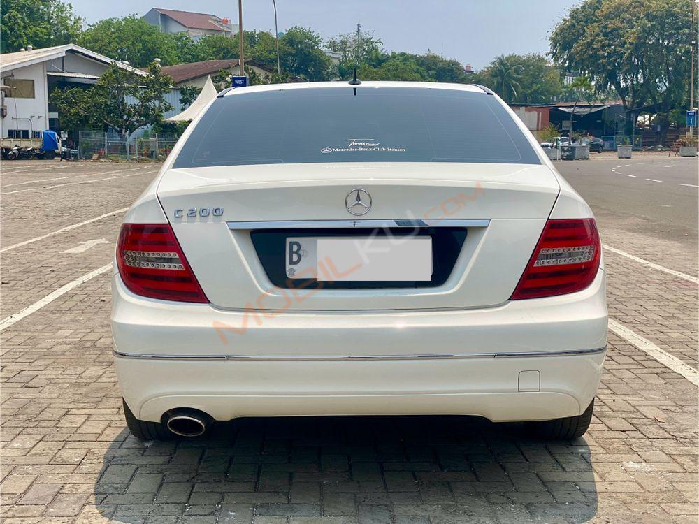 Mobil Mercedes-Benz C-Class 2014