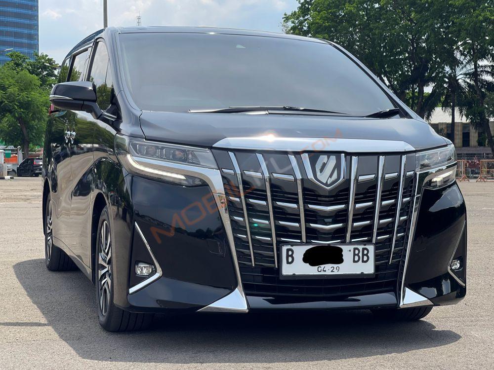 Mobil Toyota Alphard 2020