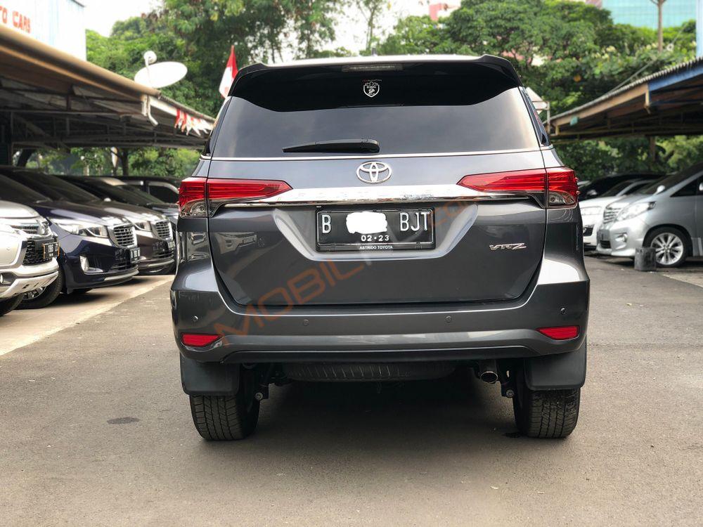 Mobil Toyota Fortuner 2017