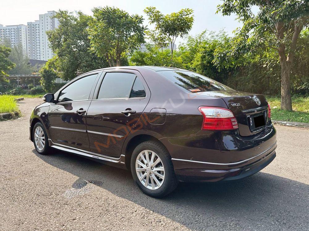 Mobil Toyota Vios 2010