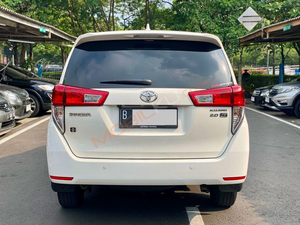 Mobil Toyota Kijang Innova 2021