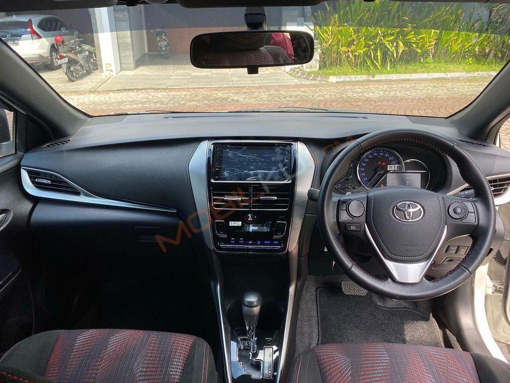 Mobil Toyota Yaris 2019