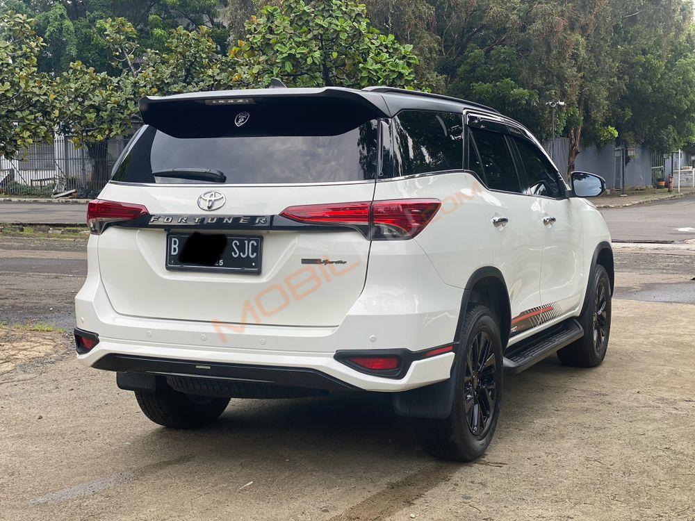 Mobil Toyota Fortuner 2020