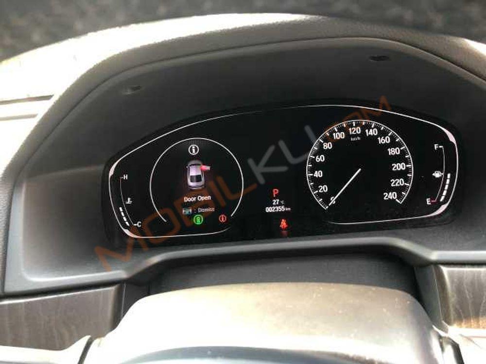 Mobil Honda Accord 2020