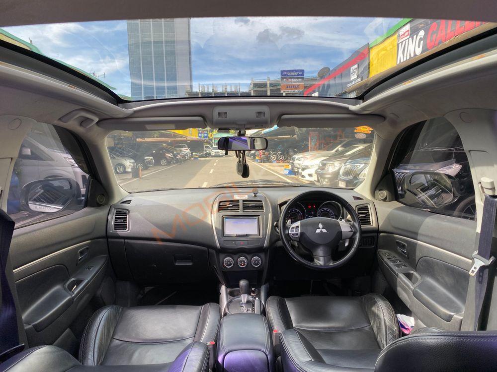 Mobil Mitsubishi Outlander Sport 2012