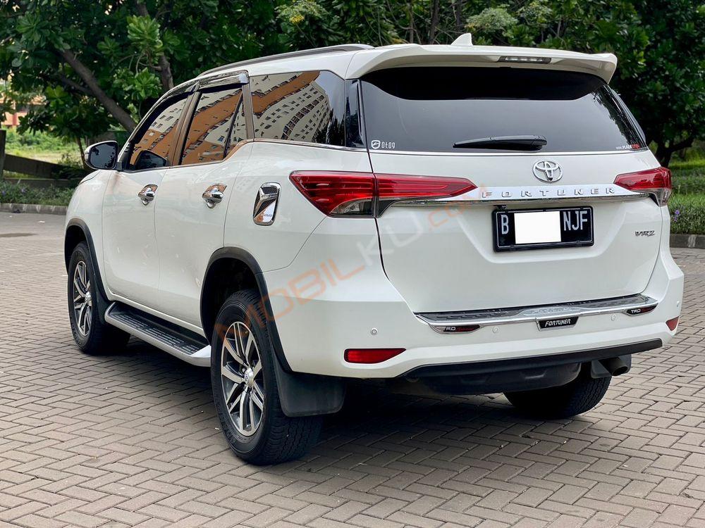 Mobil Toyota Fortuner 2017