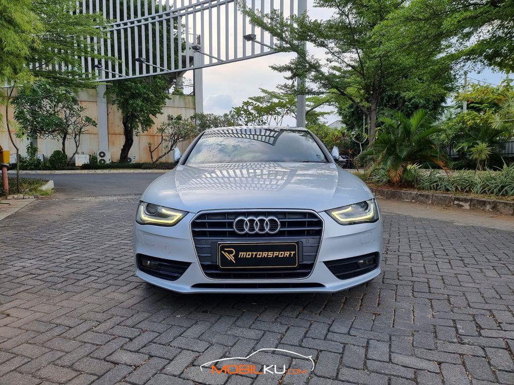 Mobil Audi A4 2013