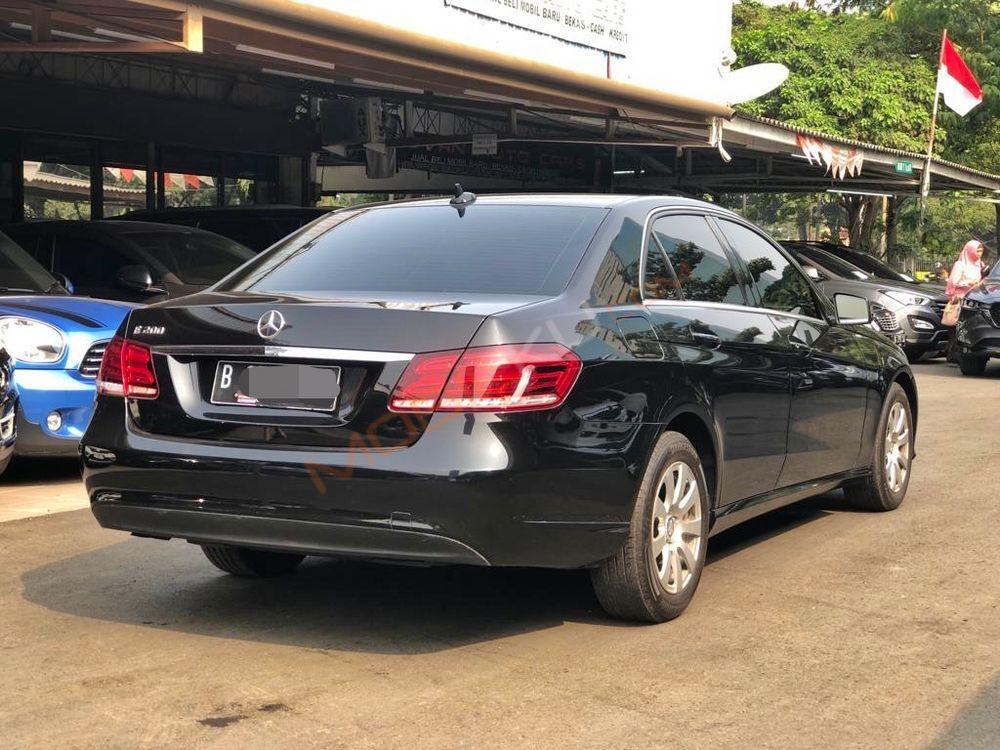 Mobil Mercedes-Benz E-Class 2016