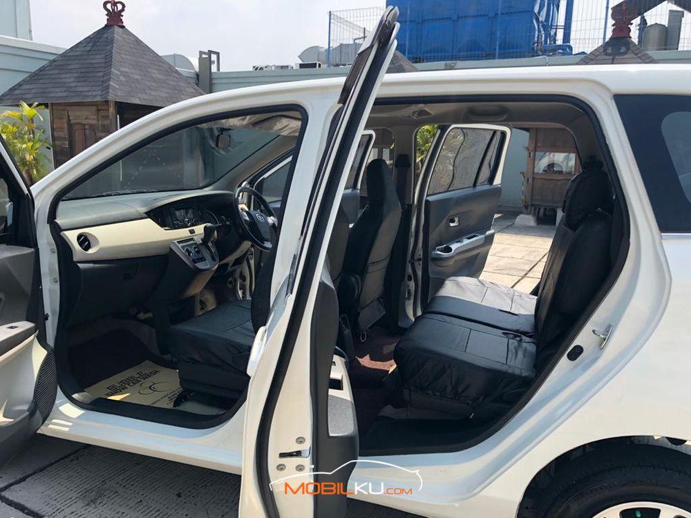 Mobil Daihatsu Sigra 2019