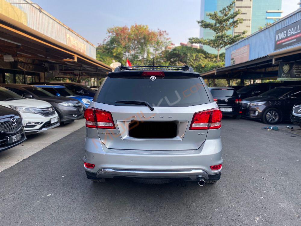 Mobil Dodge Journey 2014