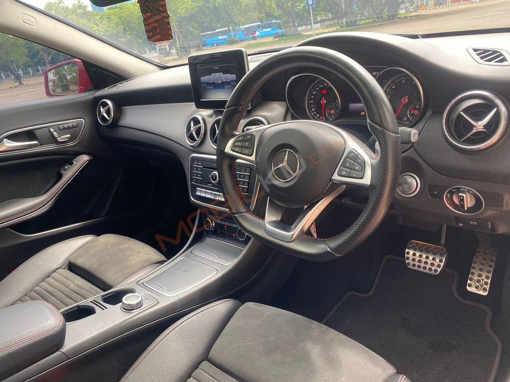 Mobil Mercedes-Benz CLA 2018