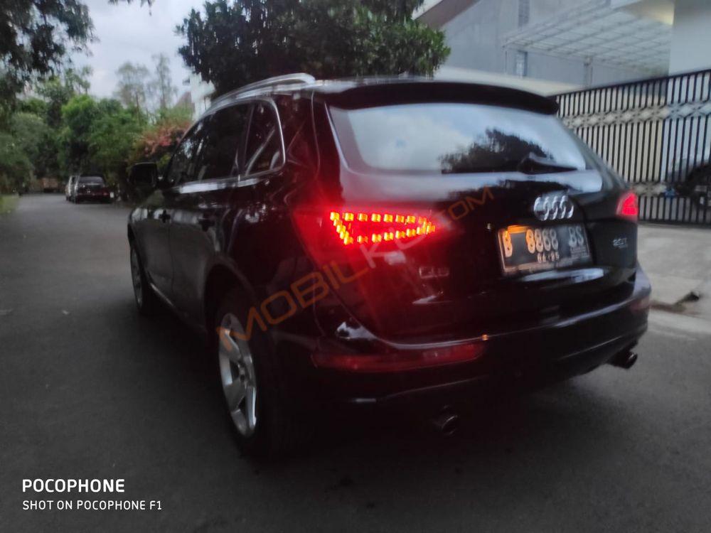 Mobil Audi Q5 2011