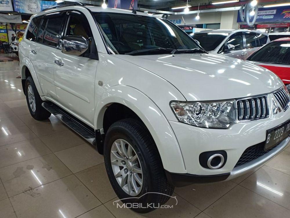 Mobil Mitsubishi Pajero Sport 2011
