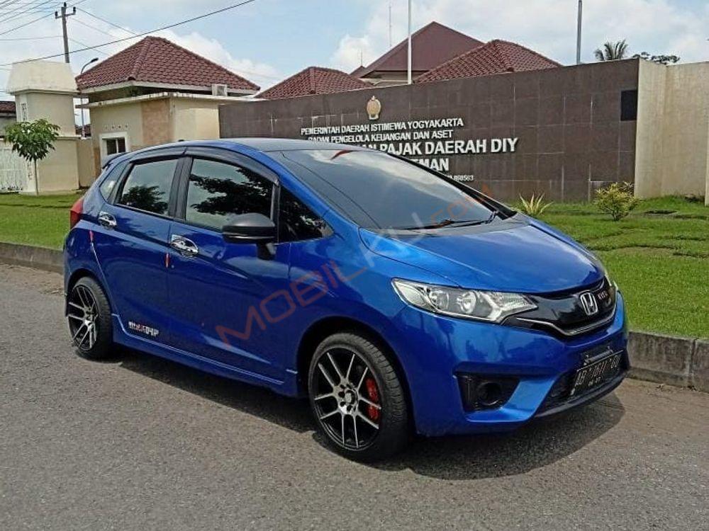 Mobil Honda Jazz 2015