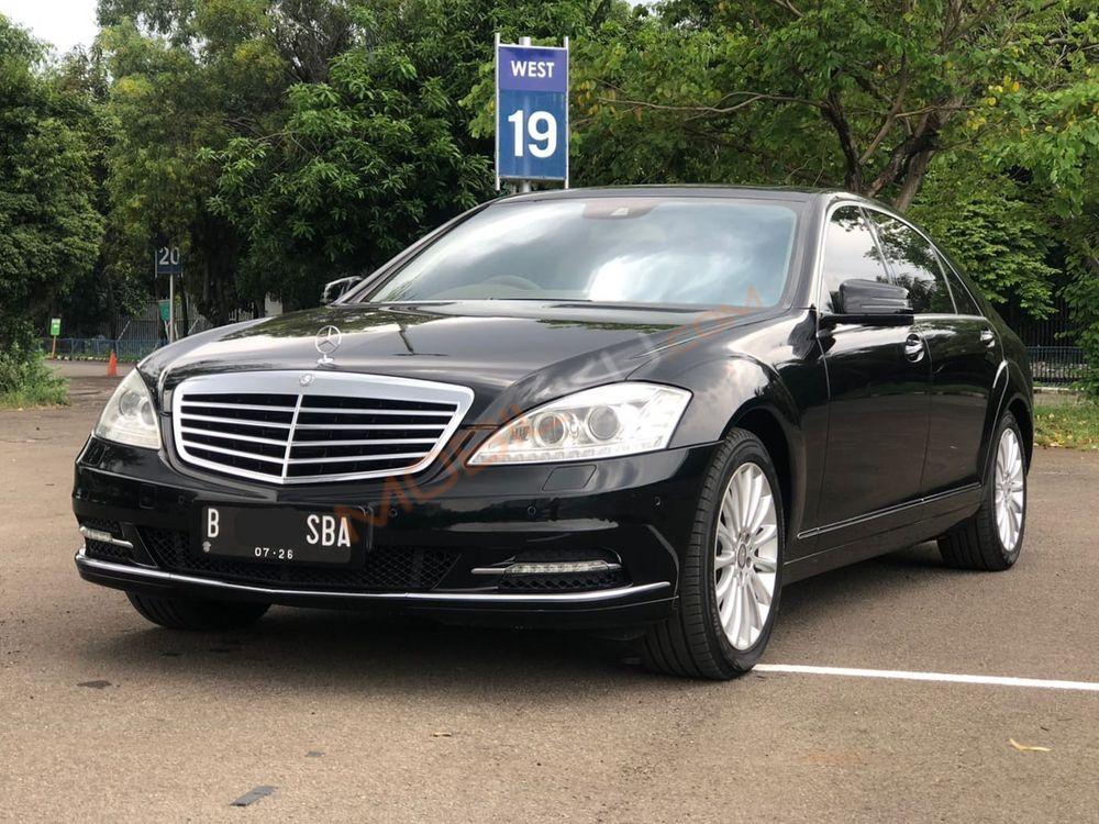 Mobil Mercedes-Benz S-Class 2011