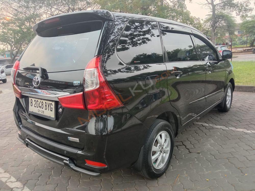 Mobil Toyota Avanza 2018