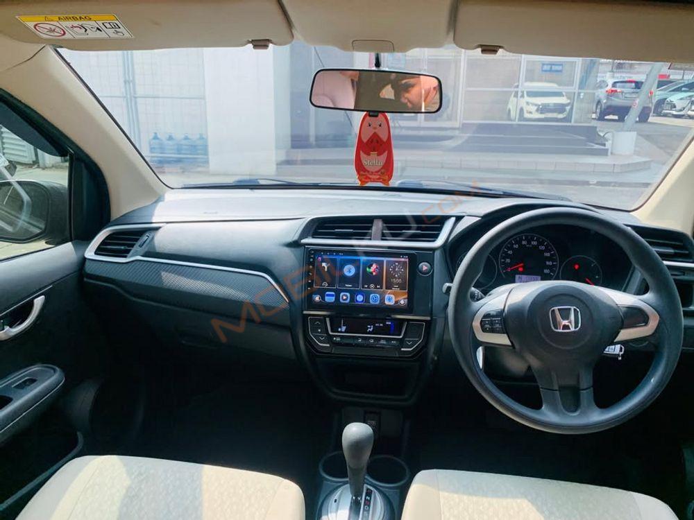 Mobil Honda Brio 2023